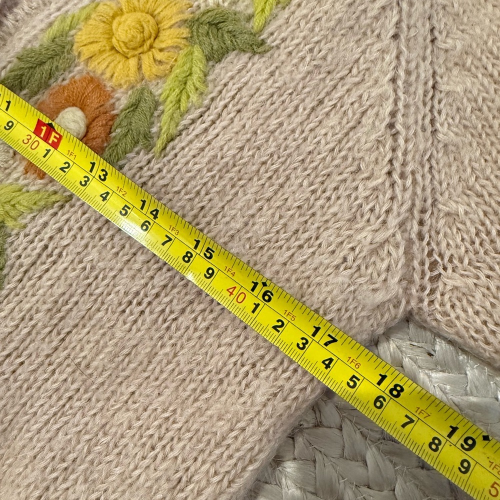 Vintage wool embroidered floral cardigan sweater small - Picture 5 of 10
